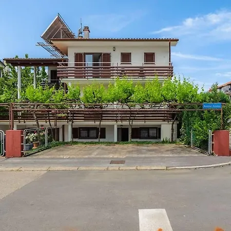 Apartmán Lili 4 *