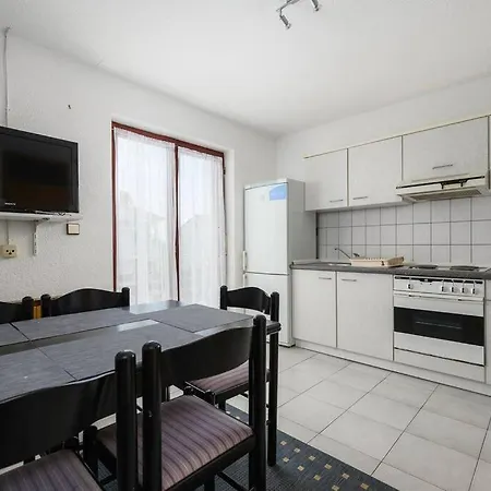 Lili 4 Apartment Umag